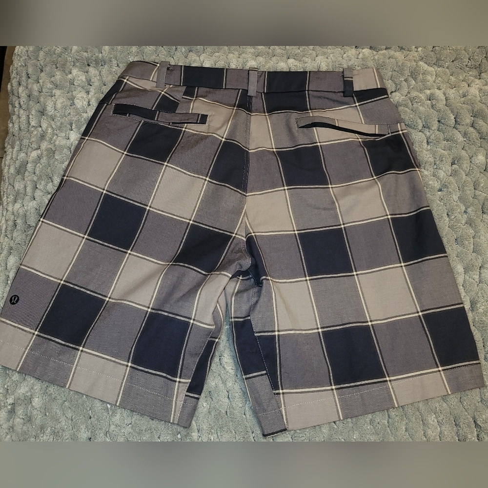 Lululemon Kahina Men's Plaid Shorts - Blue And Gray Sz 36